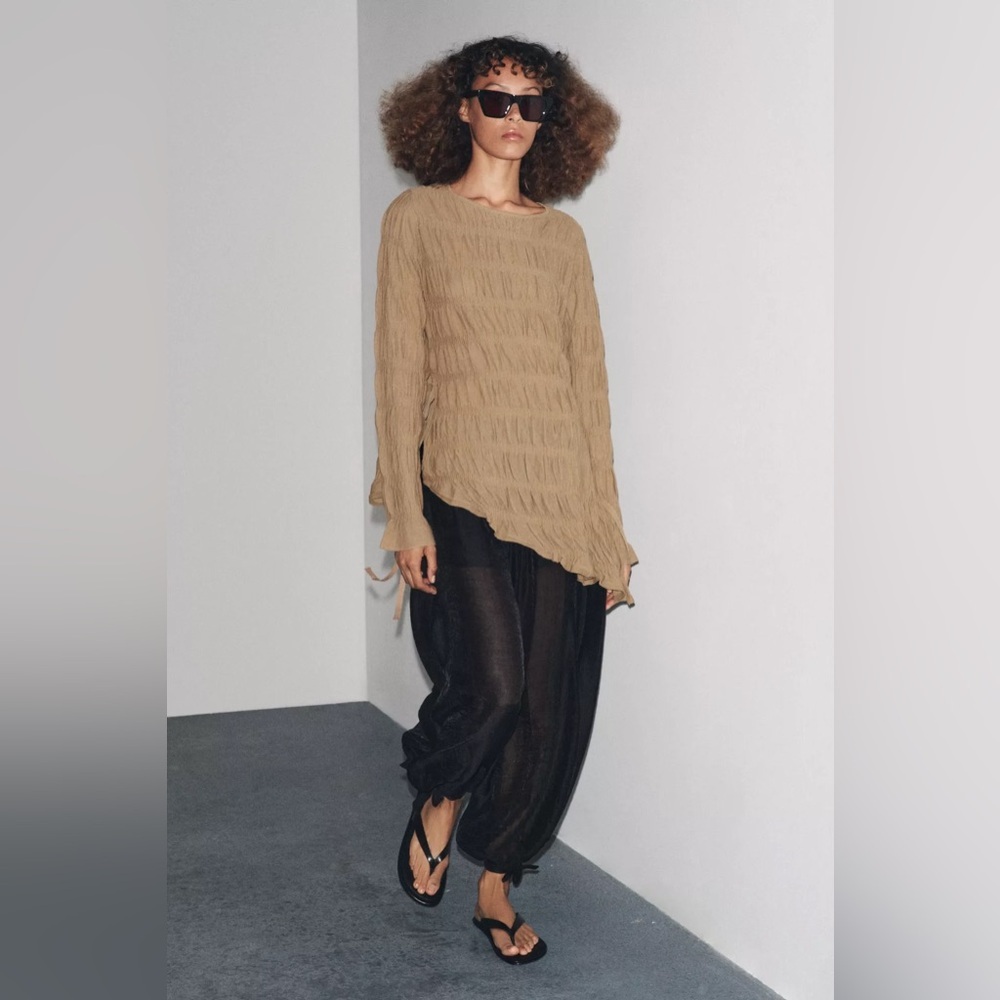 ZARA RUCHED KNIT TOP